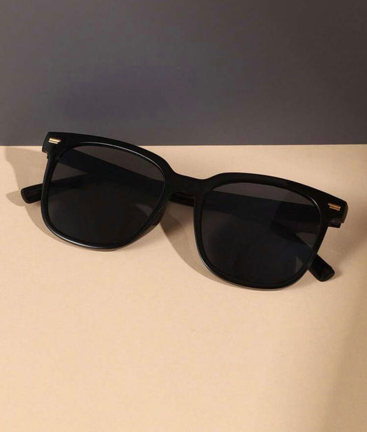 Black Minimalist Sunglasses