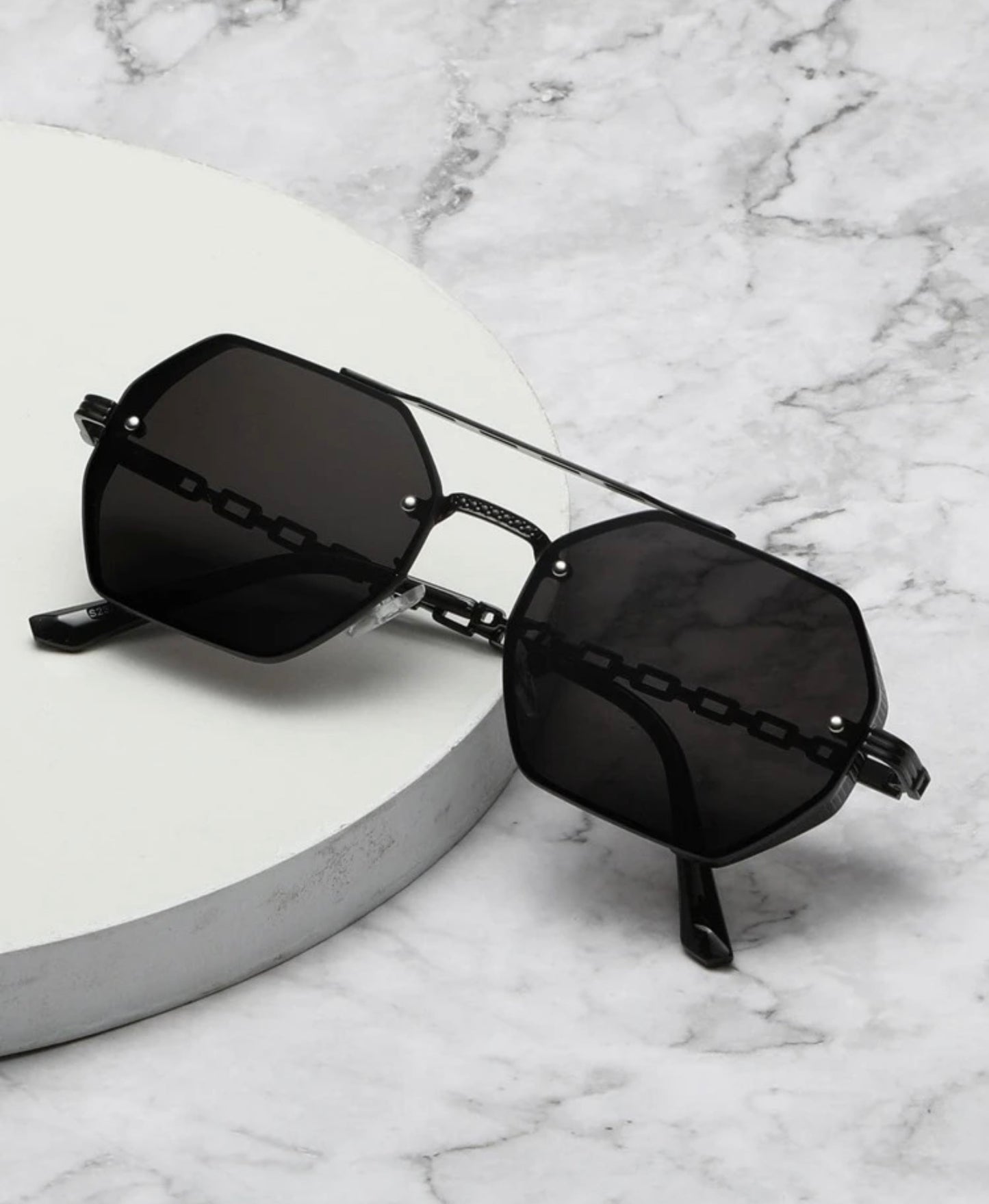 Chain Geometric Frame Sunglasses