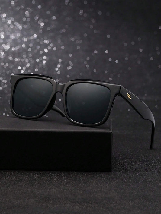 Black Minimalist Sunglasses