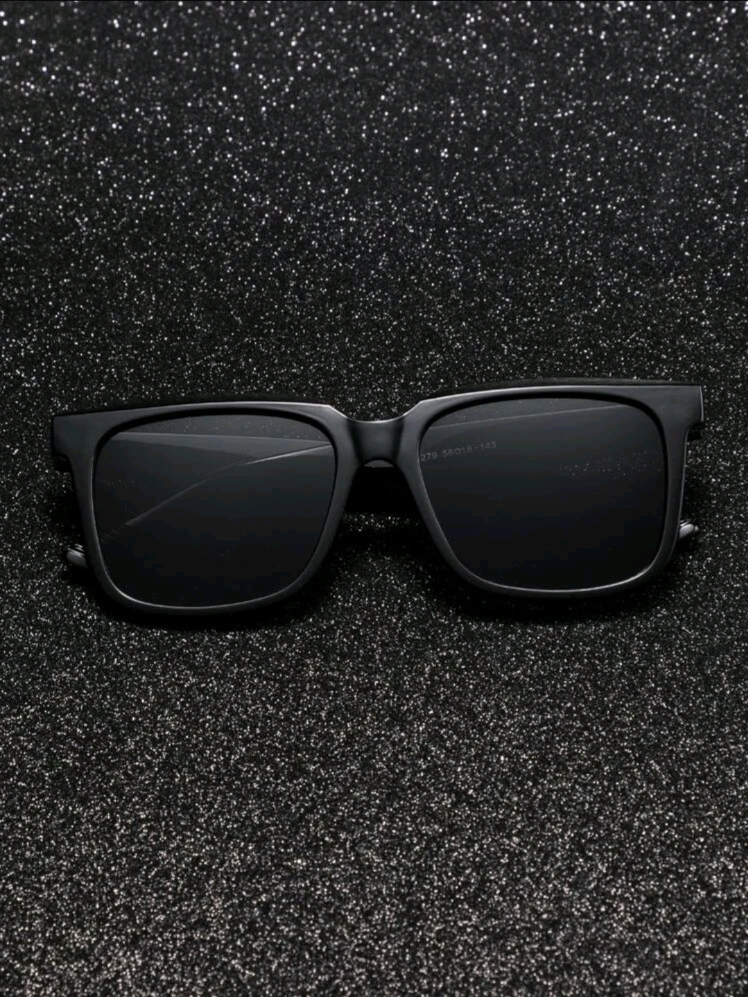 Black Minimalist Sunglasses